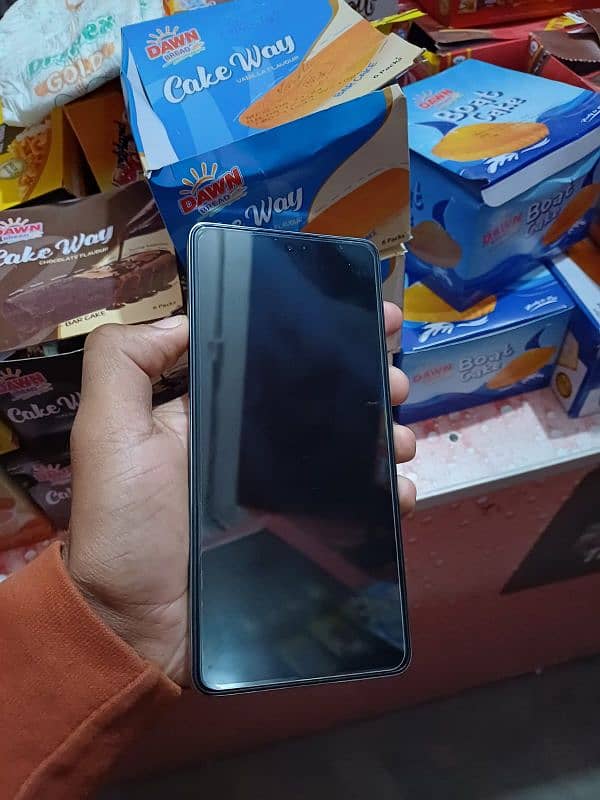 mobile bilkul new condition h 10by 10 Cammon 20 green colour 3