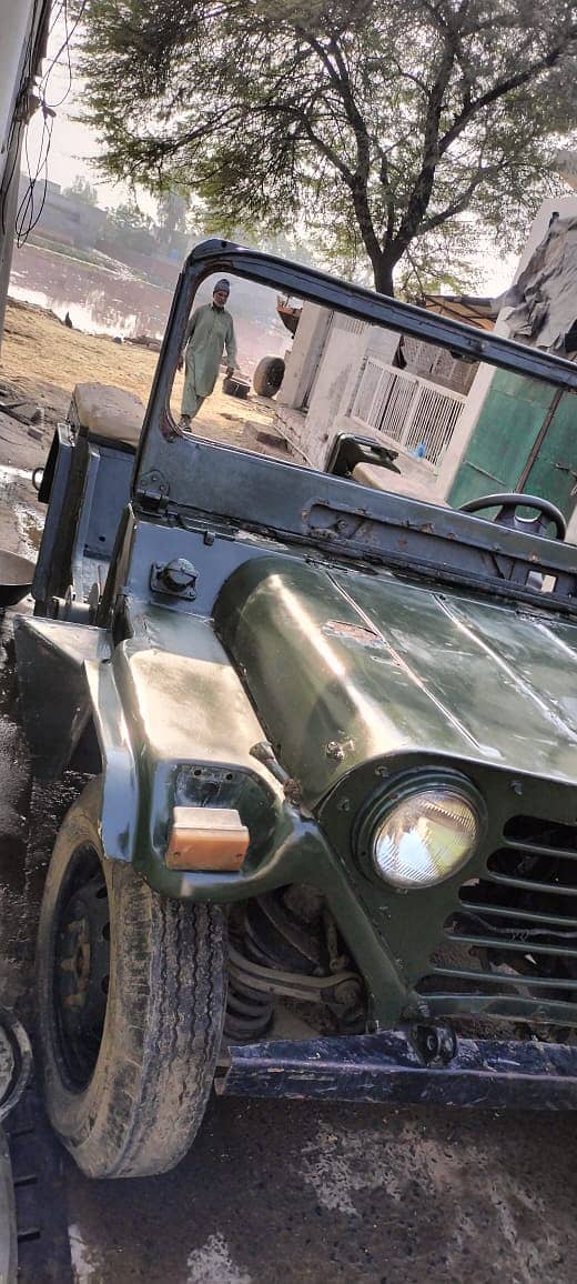 Jeep M 825 1988 4