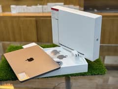 MacBook Air M2 Only Box Open