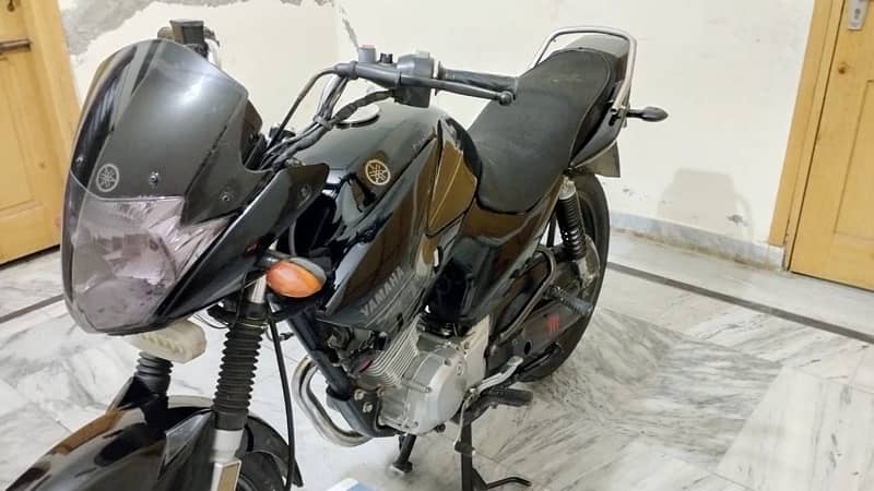 Yamaha YBR Black colour perfect Condition 4