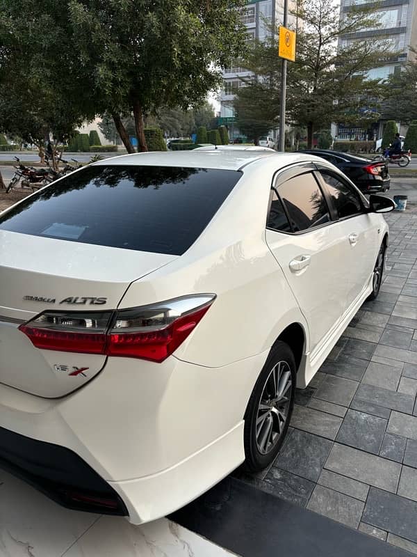 Toyota Corolla Altis 2021 4