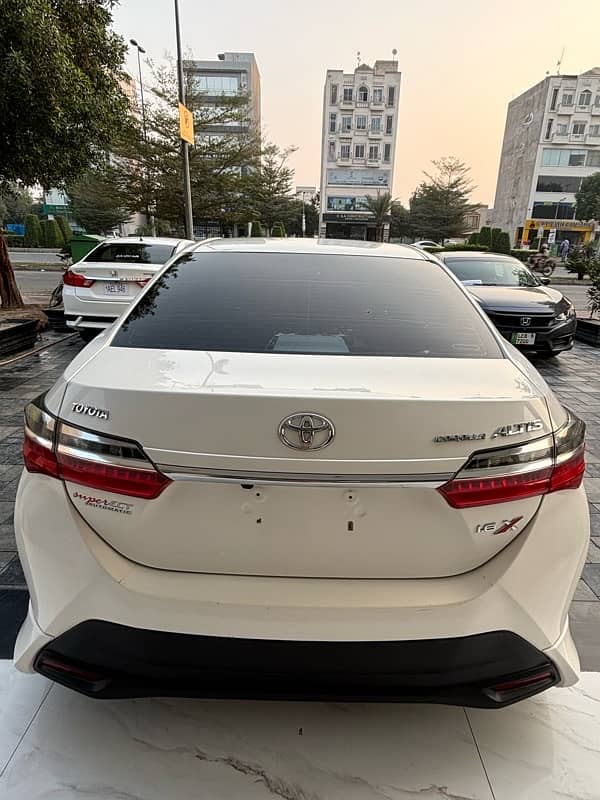 Toyota Corolla Altis 2021 5