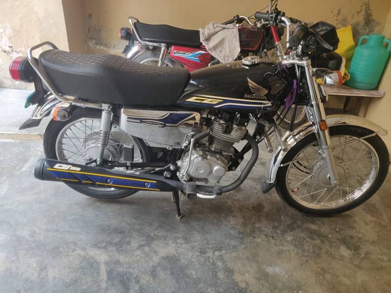 Honda CG 125 Special Edition 2024 0