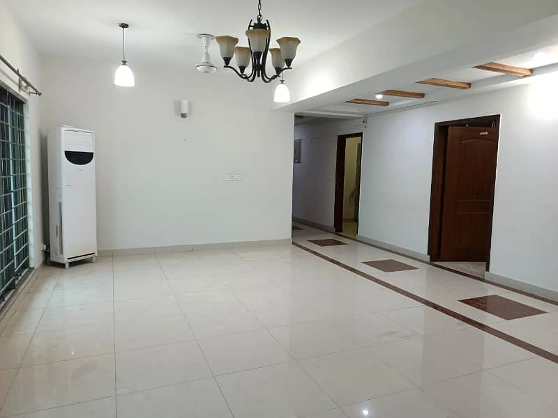 Beautiful Apartment For Sale 4 Bed Room 0