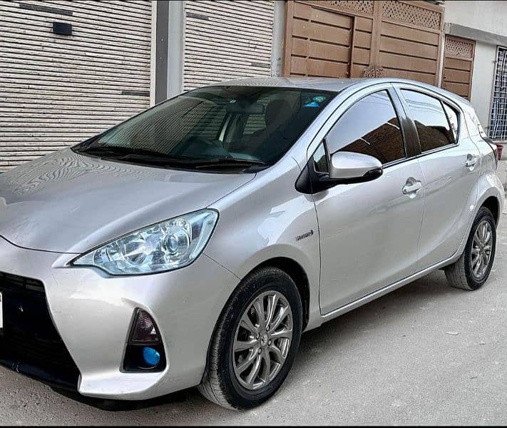 Toyota Aqua 2013 3