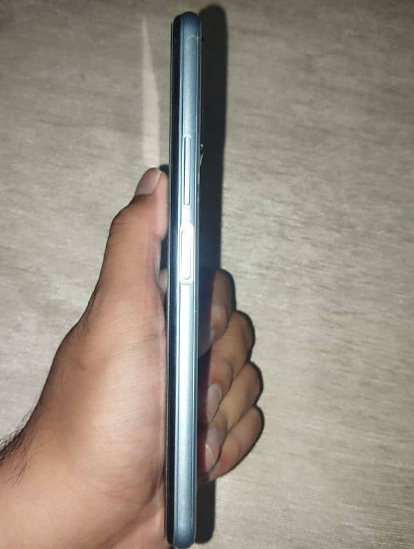 vivo y12A with box and original charger 2