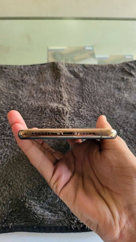 iphone xs max 256 non pta factory 2