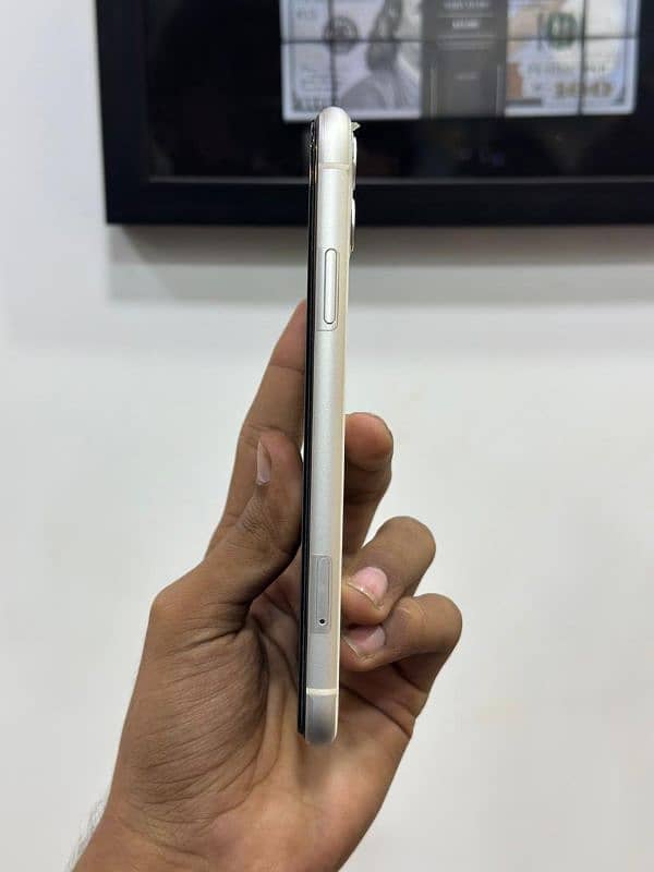 iphone 11 128gb PTA approved exchange possible 4