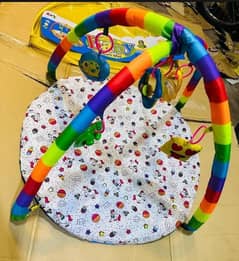 Baby play mat with hanging toys