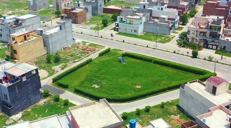 3 Marla Plot FOr Sale With Possession On Installment Main Ferozpur Road Near Central Park Lahore 6