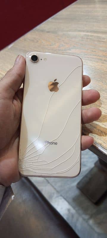 iphone 8 golden color. non pta . back breack. battery 80%. 2