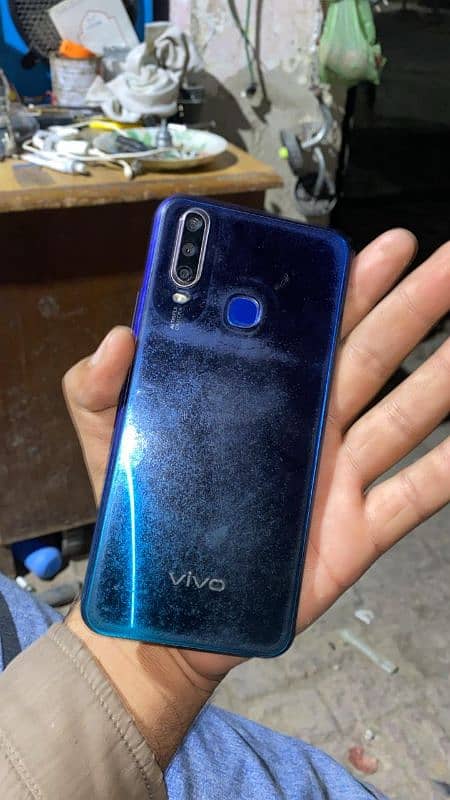 Vivo y15 4/64 Great Deal 1