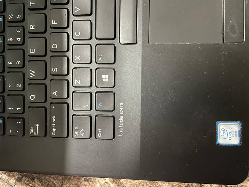 Dell latitude E7470 8