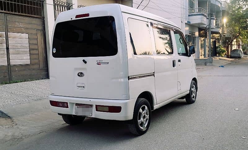 Daihatsu Hijet 2013 1