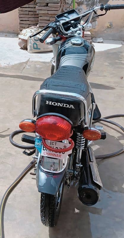 125 kick start 2021 model 1