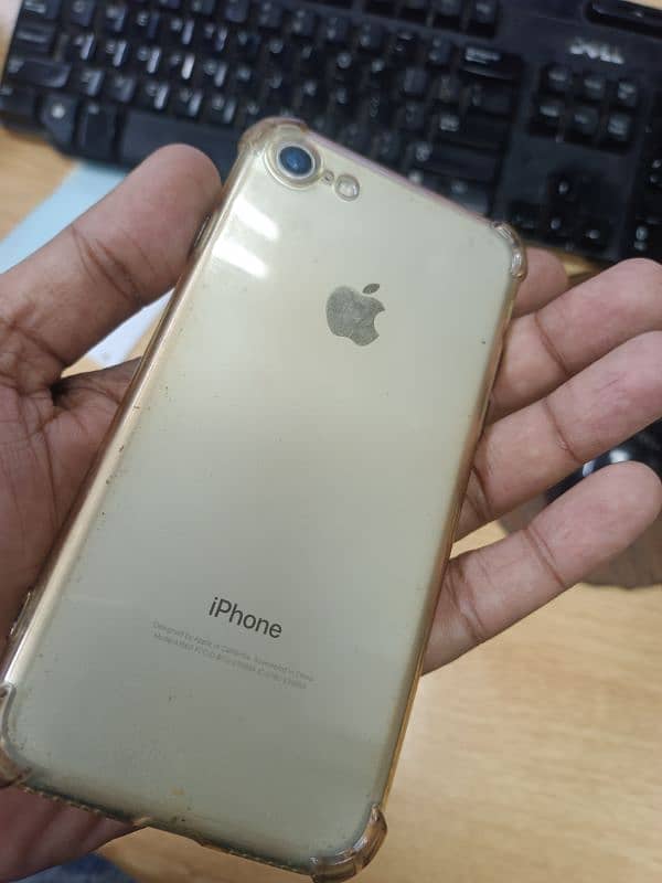 iPhone 7, 32gb official PTA approved 4