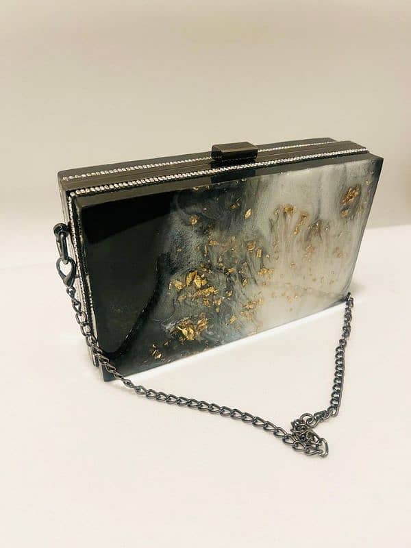 Resin Clutches 1