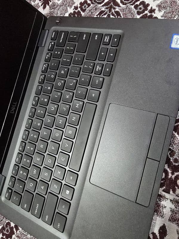 Dell Laptop Core i5 8th generation || 10 by 10 condition 3