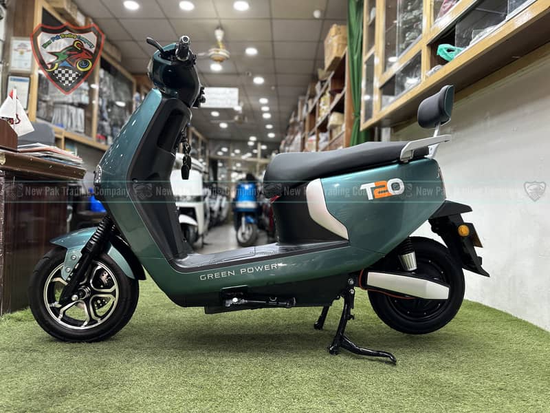 Best Affordable Electric Scooter Crown T 20 4