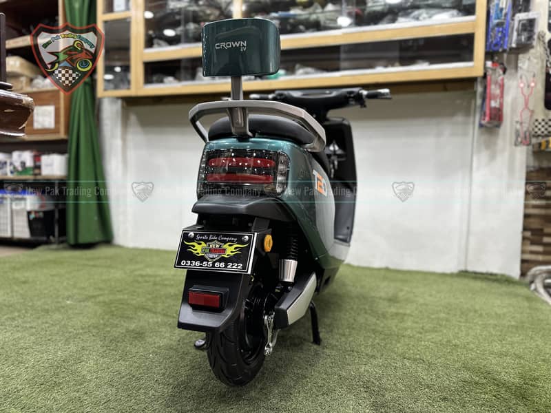 Best Affordable Electric Scooter Crown T 20 7