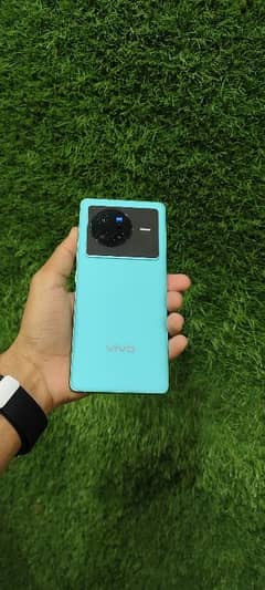 vivo x80 10/10 full box