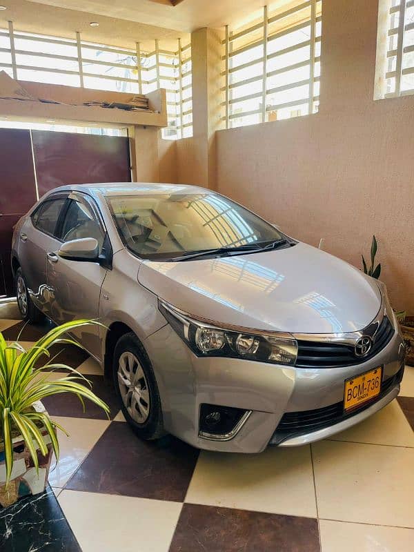 Toyota corolla gli 2014 model better than xli , altis grande prius 0