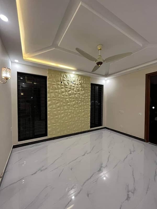 3 Years Installment Base 5 Marla Spanish House With In Central Park Lahore For Sale 8