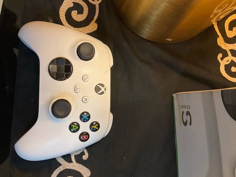 Xbox Series S , Mint condition 3