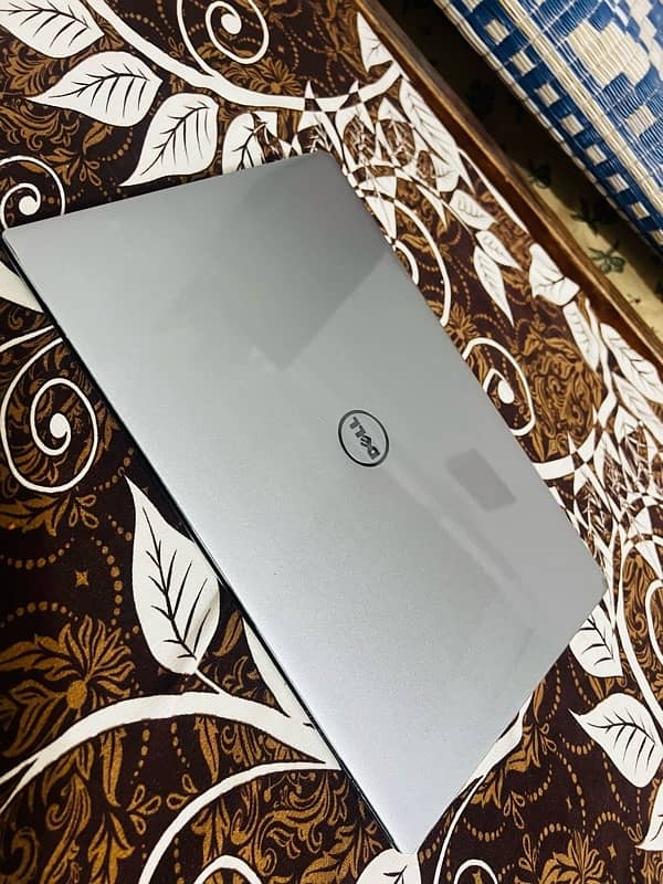 Dell Xps core i7 with touch 3