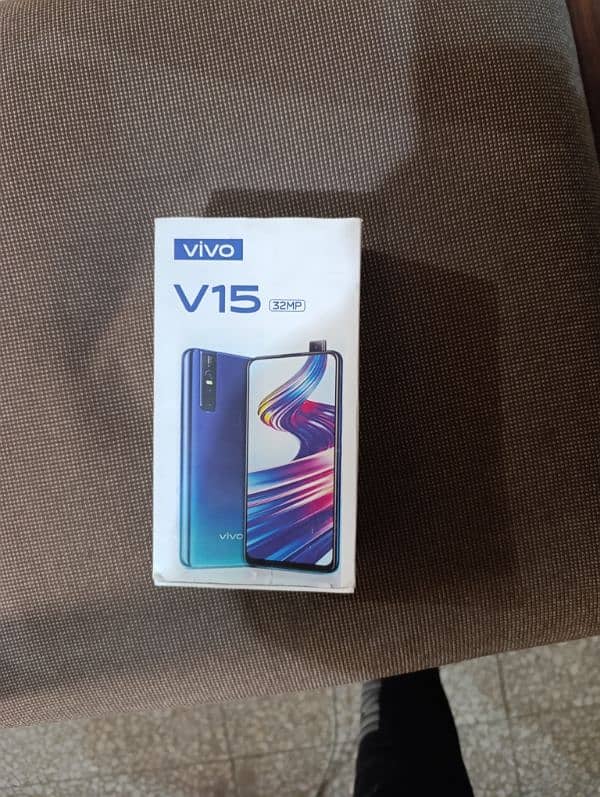 Vivo V15 8 256 2