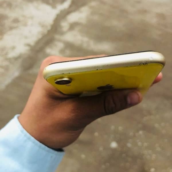 iPhone XR JV NONPTA 64 gb 6