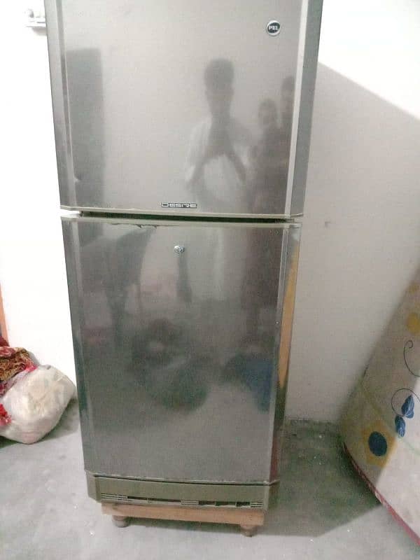 pel fridge 03162863128 8