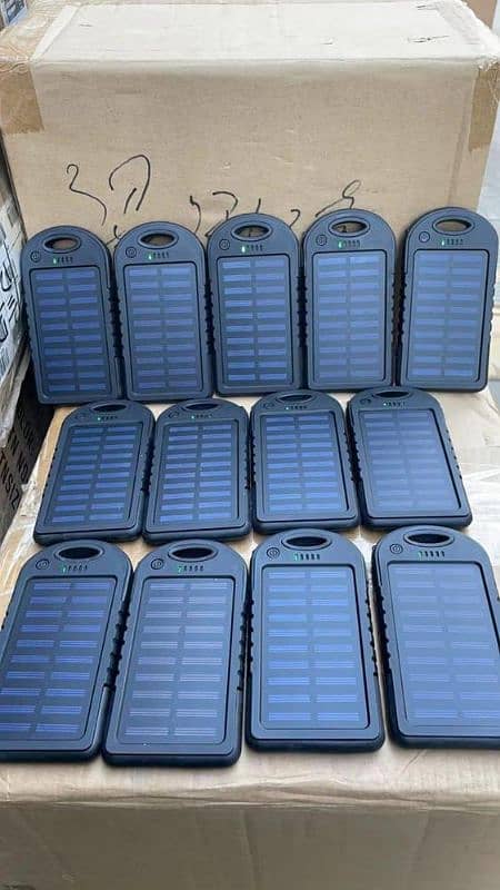 5000 mAH Solar Power Bank 3