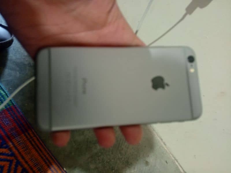 I phone 6 non p,t,a  64 gb my watsep nmbr 03275655362 1