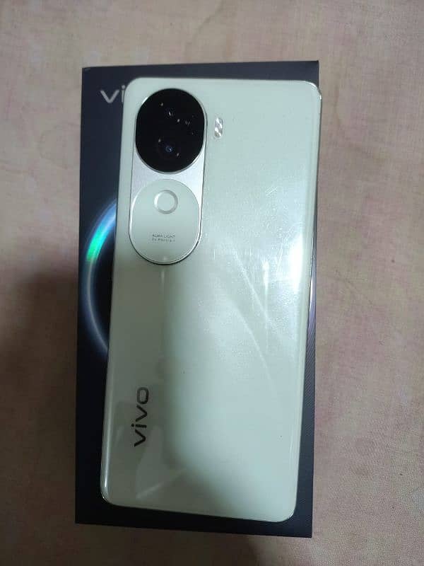 vivio v40e condition 10 by 10 0 only 15 day use 5