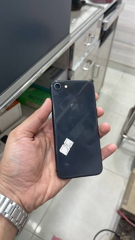 iPhone 8 used  256GB  NON PTA 0