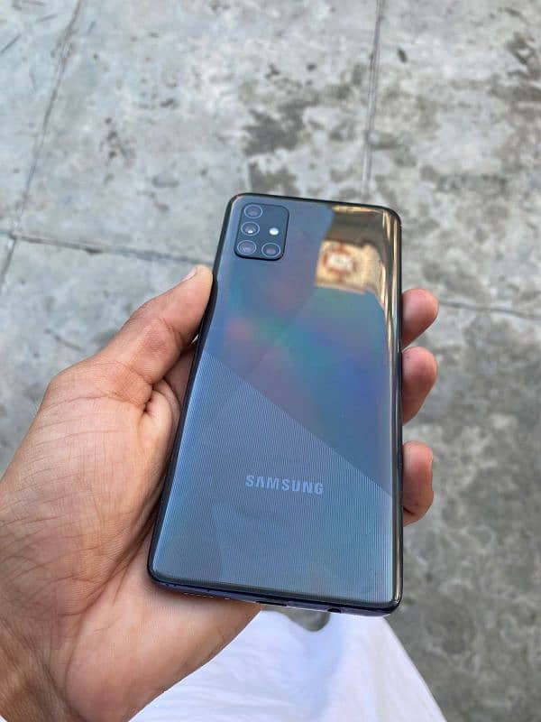 Samsung Galaxy A51 1