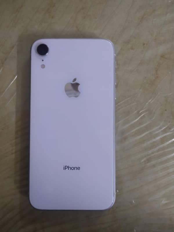 iPhone XR 0