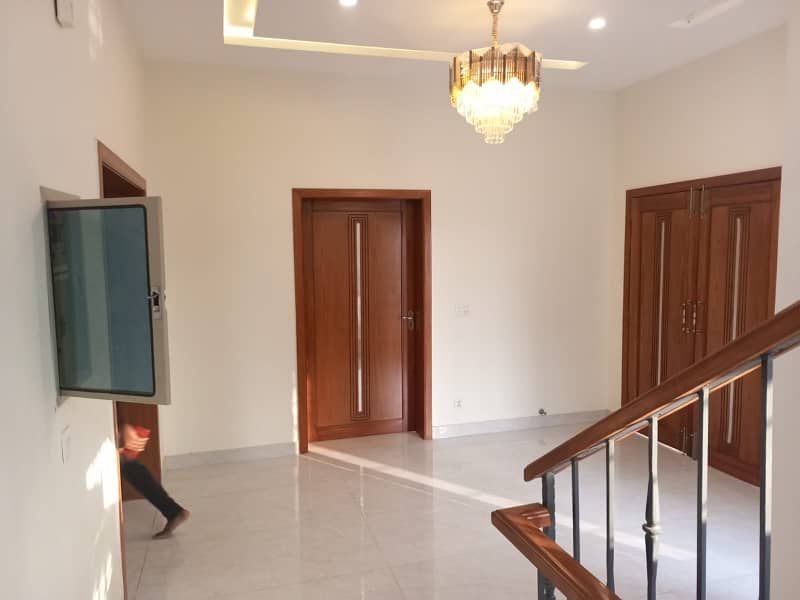 1 Kanal like Brand New House With Hot Location Available For Rent In Bahria Town Lahore. 11