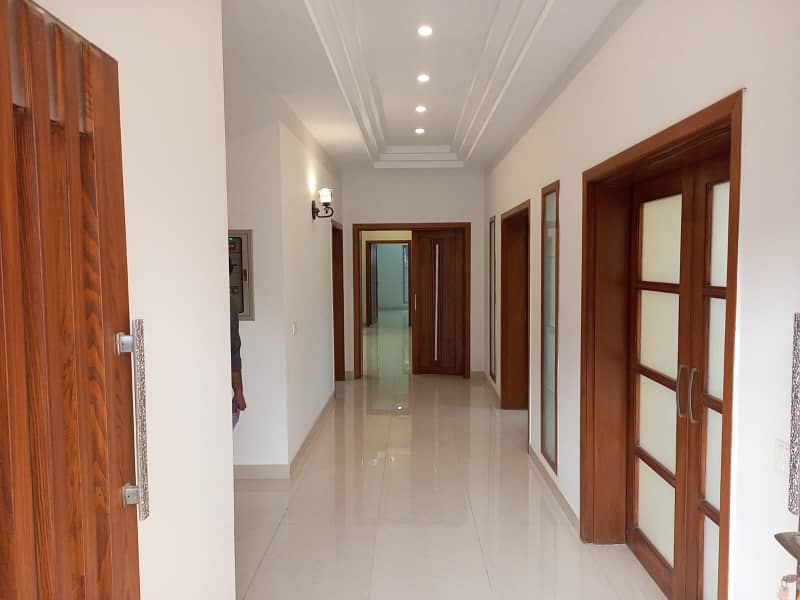 1 Kanal like Brand New House With Hot Location Available For Rent In Bahria Town Lahore. 15