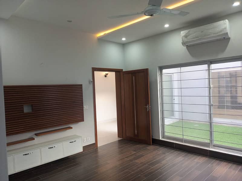 1 Kanal like Brand New House With Hot Location Available For Rent In Bahria Town Lahore. 24