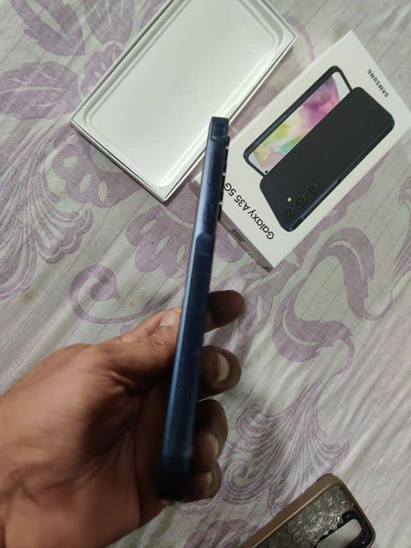 Samsung A35 Dubai 8/256 just 2 months used 9