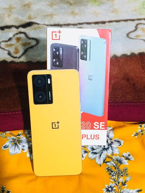 OnePlus mobile original charger ke sath saath mein box. 6 GB ,128, 3