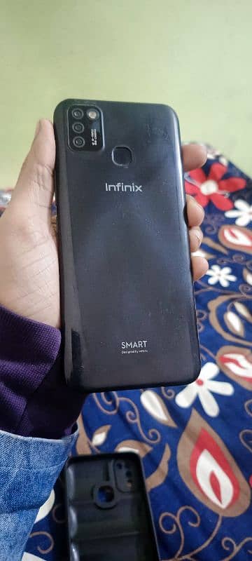 infinx smart 5 3/128 with box and charger 6