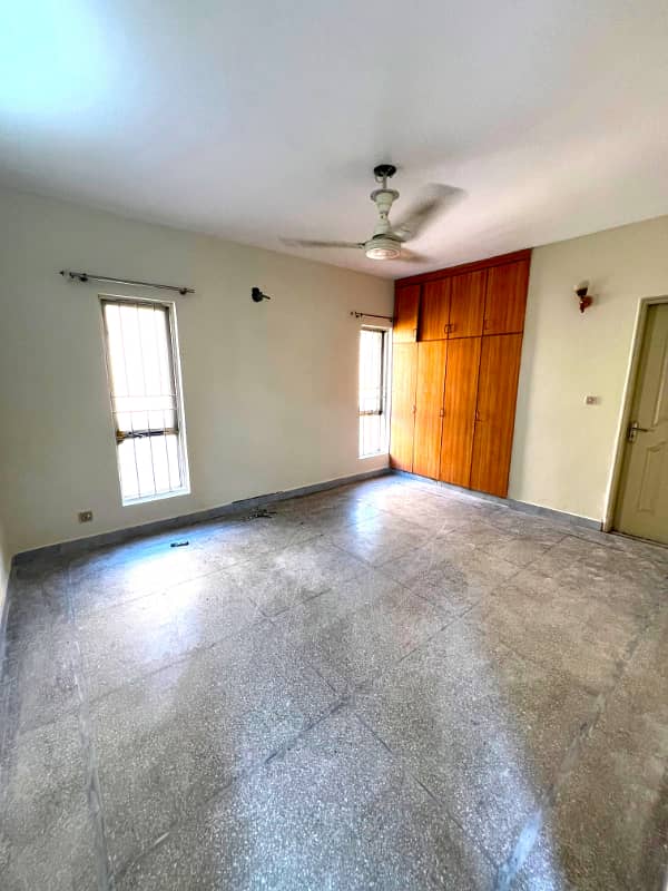 10 Marla Edan House For Rent In Lake City Lahore 5