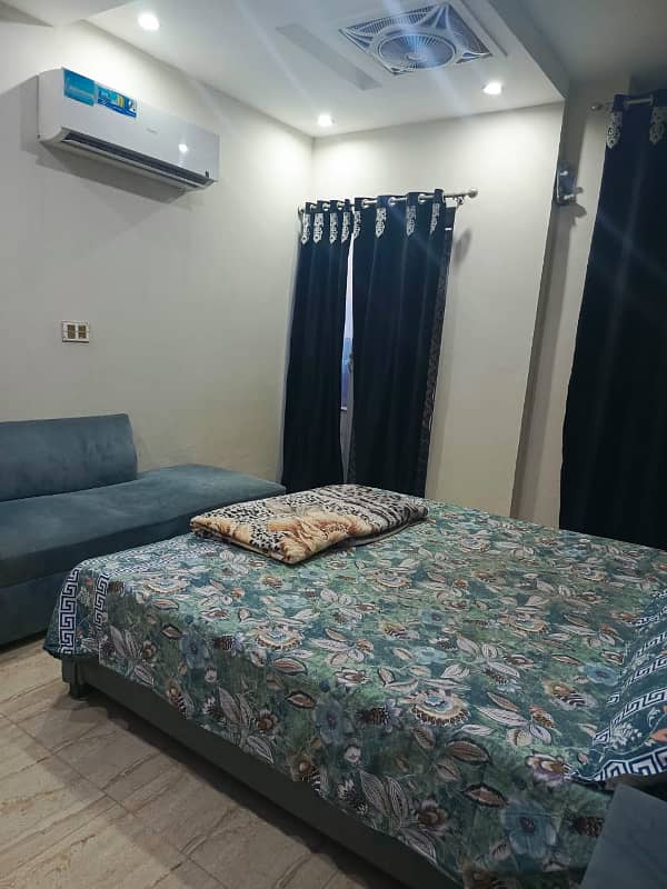 One Bed Apartment For Rent Per day Avil For familes 1