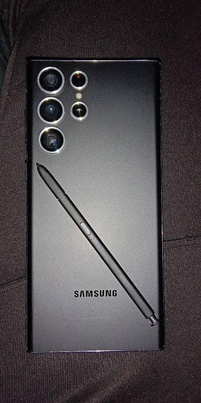 Samsung Galaxy S22 Ultra 1