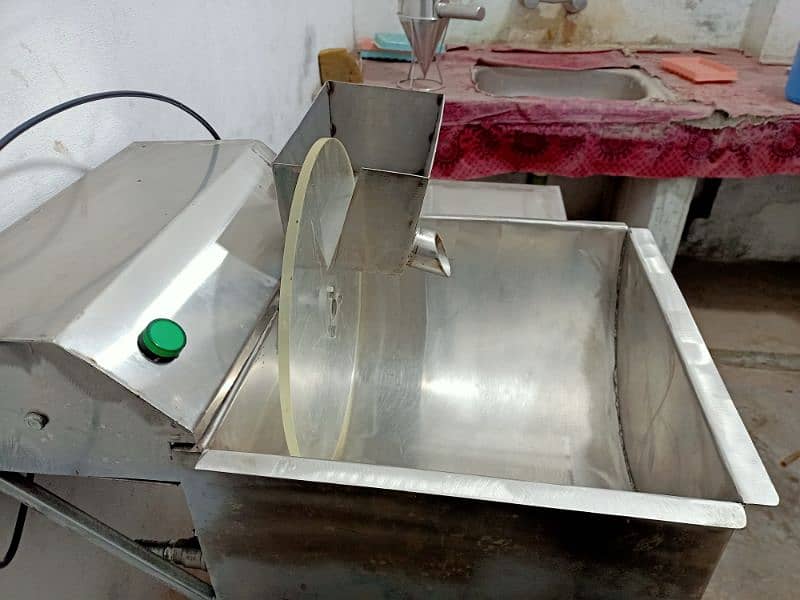 Premium Chocolate Melting Machine 16