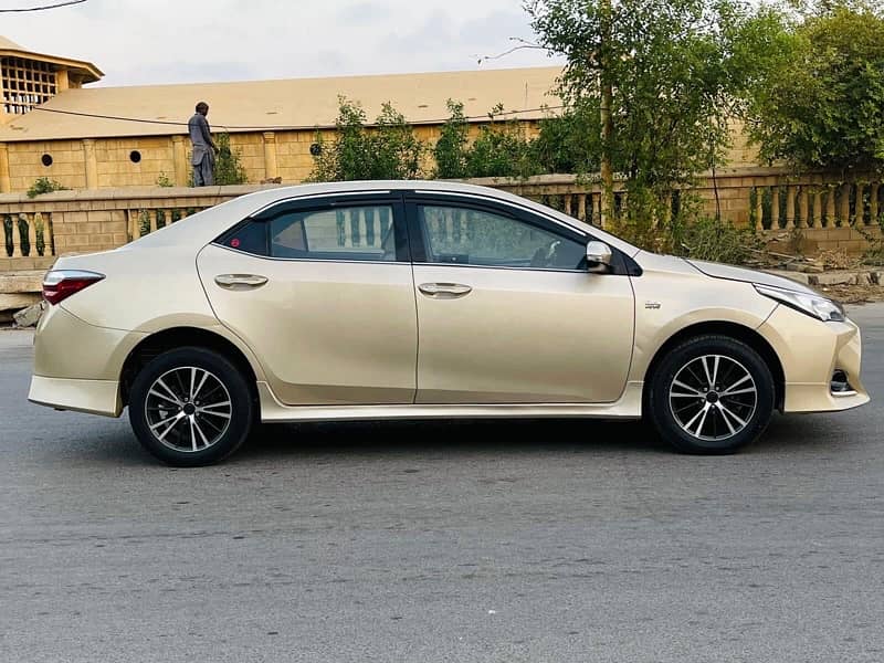 Toyota Corolla Altis 2014 1.8 2nd onwer 6