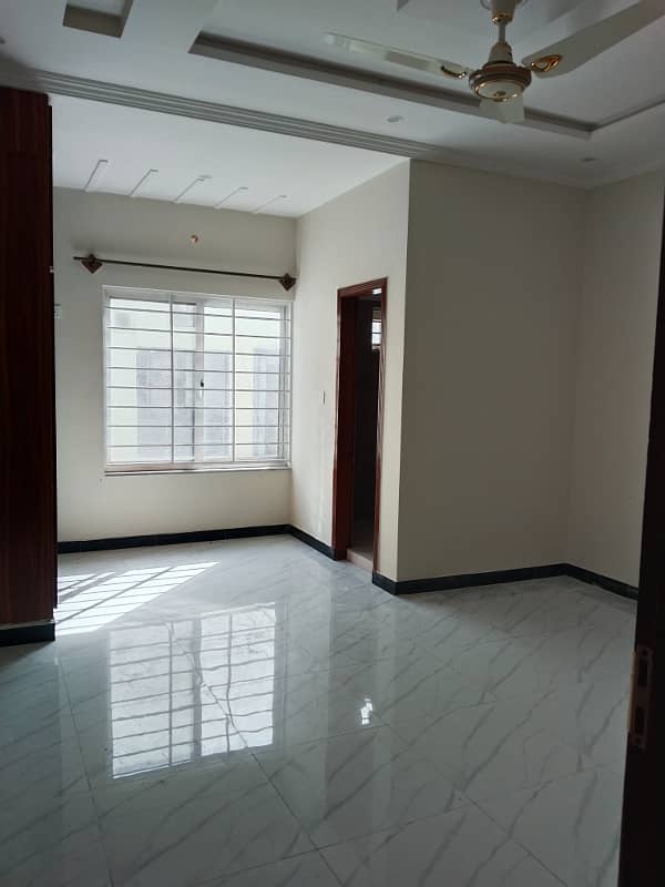 60x90 upper portion for rent in G-15 markaz Islamabad 9